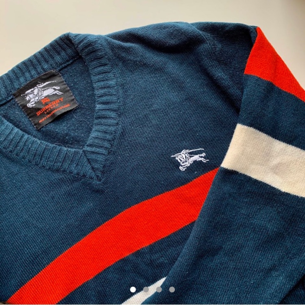 Burberry sweater